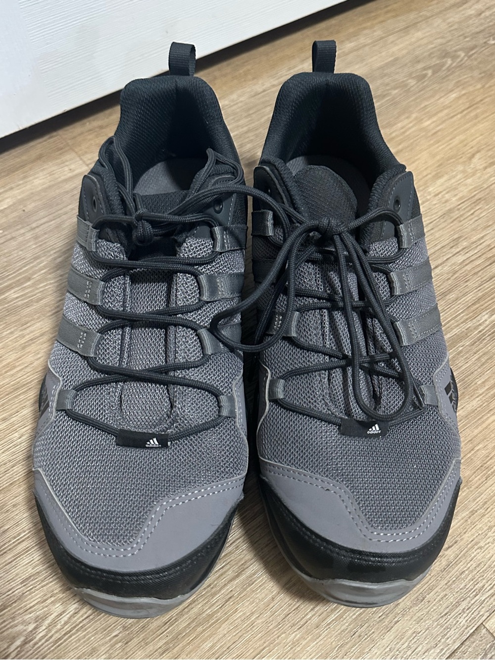 Adidas Terrex Men’s Size 10 Gray Black Hiking Trail Shoes